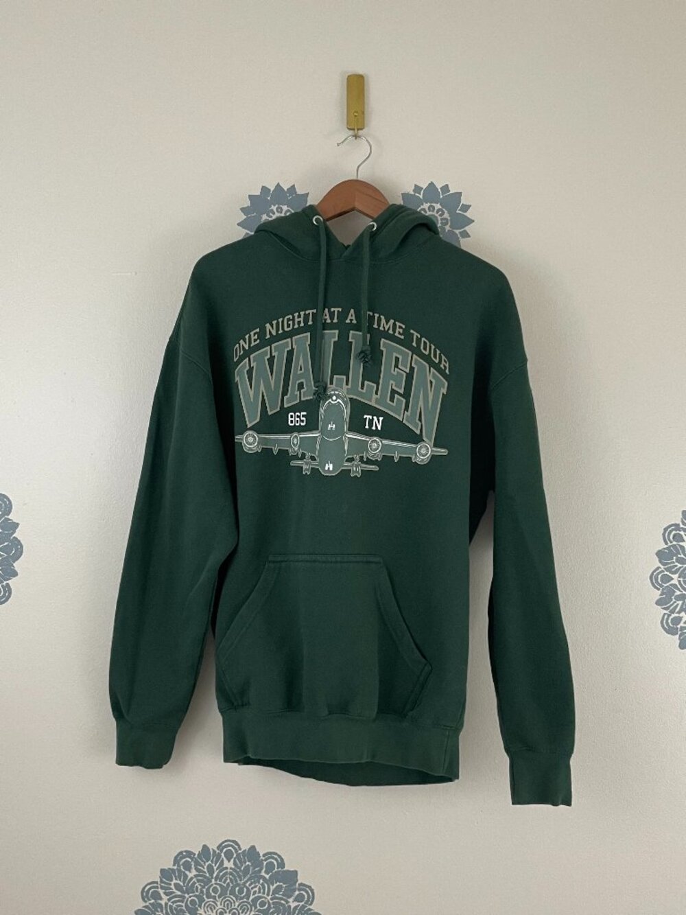 Morgan Wallen MW One Night At A Time 2024 Tour Hoodie Size Medium